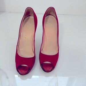 Christian Louboutin size 8, 38 Peep Toe Heel Wedge, red satin color